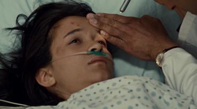 Alex. You see this? - Saving Hope
