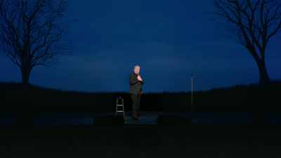 Alguns pensam:
"E que tal piadas menos difíceis - Jim Gaffigan: Dark Pale