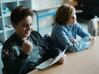 - Ali, much better.
- Awesome, a C! It's a C! - The Teachers' Lounge