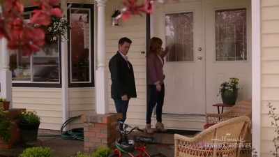 - Alicia, yeah, this is
the address Bubba gave me. - The Julius House: An Aurora Teagarden Mystery