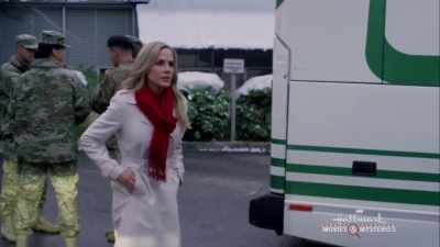 All aboard, come on. - Christmas Homecoming