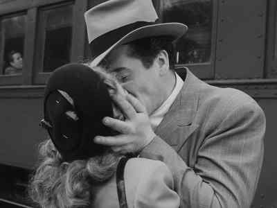 All aboard.! - Kiss of Death