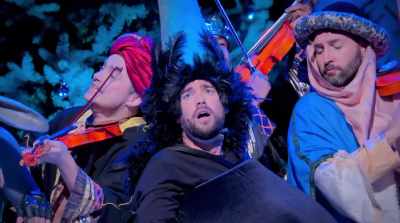 ♪ All alone in my dormitory ♪ - Jack Whitehall: Christmas with my Father