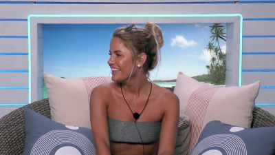 ALL ALONG THAT'S BEEN MY
NUMBER-ONE THING. - Love Island