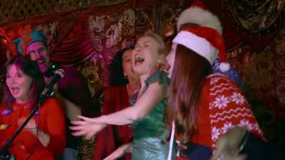 [all] ♪ Anything can happen
at Christmas ♪ - Make or Bake Christmas
