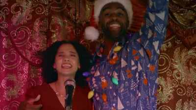 [all] ♪ Anything can happen
at Christmas ♪ - Make or Bake Christmas