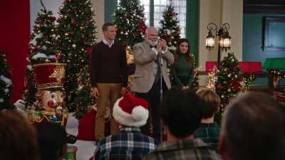 (all applauding, cheering) - The Jinglebell Jubilee