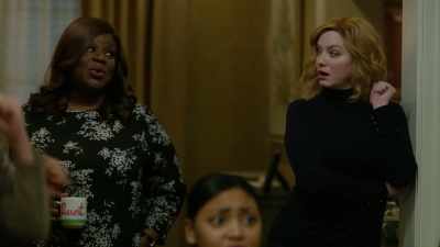 [all chanting "Receipts"] - Good Girls