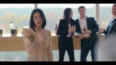 - [all cheering]
- [man] Awesome! - Partner Track