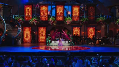 (all cheering) - Encanto at the Hollywood Bowl