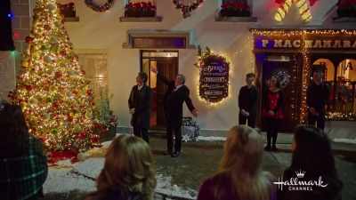 (all cheering) - Christmas at Castle Hart