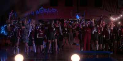 [all cheering] - Class of '07