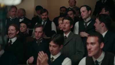 - [all cheering] Yeah! Whoo!
- [medical student] That's my boy. - The Essex Serpent