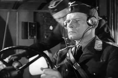 - All clear, sir.
- Good, we shall return to the base. - Tarzan Triumphs