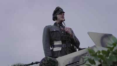 All commanders, spread out. - Come Out Fighting