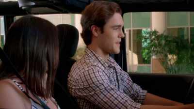 ♪ All we do is get lay off ♪ - Famous in Love