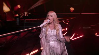 [ All exclaiming ] - Carrie Underwood: Reflection