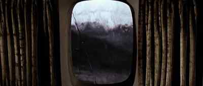 (ALL EXCLAlMlNG lN RELlEF) - Airport '77