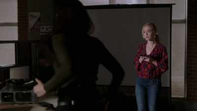 ♪ All eyes on me.. ♪ - Pretty Little Liars: The Perfectionists