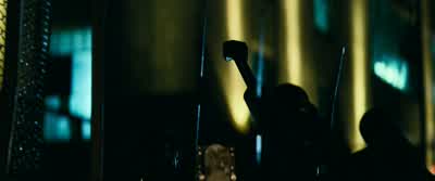 All four guns operational. - Mission: Impossible III