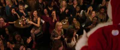 [all gasping] - A Bad Moms Christmas