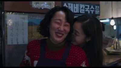 -All that good food.
-[both laughing] - Tune in for Love