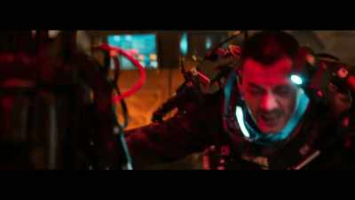 [all groaning] - The Wandering Earth