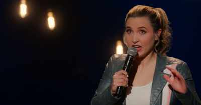All I can tell you
is that when you feel like this, - Taylor Tomlinson: Look at You