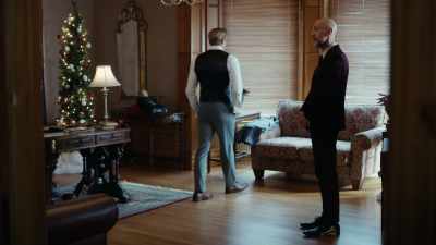 All I'm saying is it wouldn't
hurt to give Sigrid a chance. - A Royal Christmas Crush