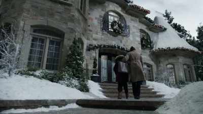 [all laugh] - Home Sweet Home Alone