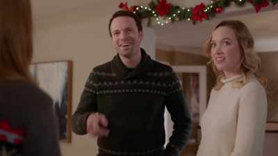 [all laugh] - Mistletoe & Menorahs