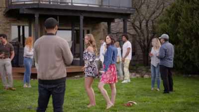 [all laughing] - Twisted Neighbor