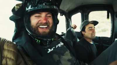 [all laughing] - Accomplice