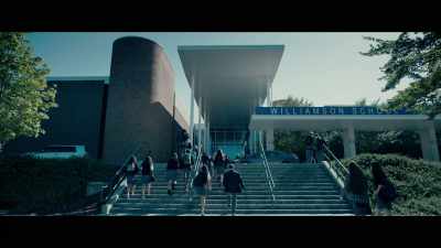 (all laughing) - The Hate U Give