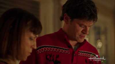 [all laughing] - Christmas Connection
