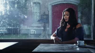 I got you guys something. - Pretty Little Liars