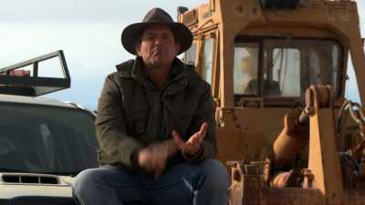 All you need is 300 bucks
to register a claim, - Outback Opal Hunters