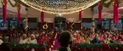 [all] Nine, eight, seven, six, - Christmas in Lagos