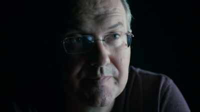 All of a sudden Apple or others - The Monopoly of Violence