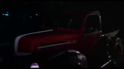 All of my customers just stay home - Barbie & Kendra Crash Joe Bob's Drive-In Jamboree!