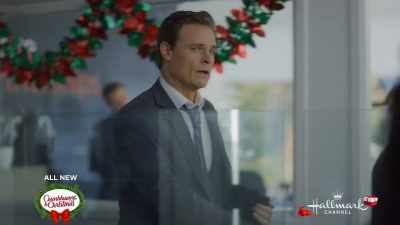 All of us around here really
like Kayleigh and her column. - Christmas She Wrote
