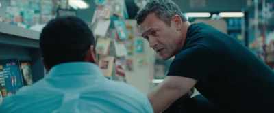 All you remember is me,
saving your lives. - Your Lucky Day