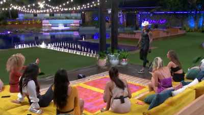 >> ALL RIGHT, ALL RIGHT, ALL
RIGHT. - Love Island