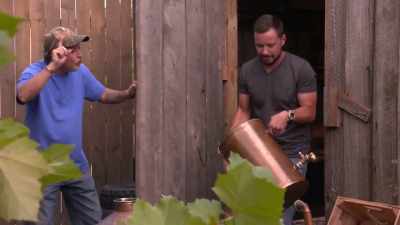All right.
All right, juicebox, - Moonshiners: Master Distiller