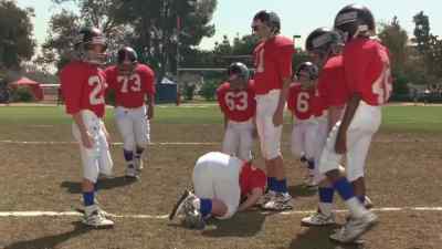 - All right. All right.
- That's my boy! - Little Giants