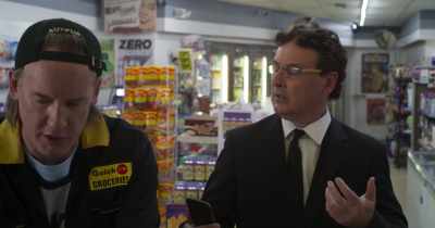 All right, already, we're closing. Gee
whiz! - Clerks III