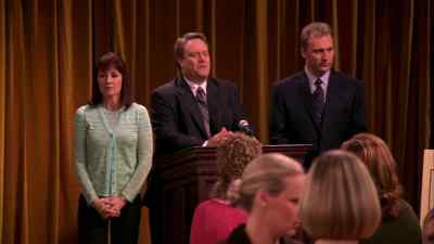 - All right,
attention, everybody. - Everybody Loves Raymond