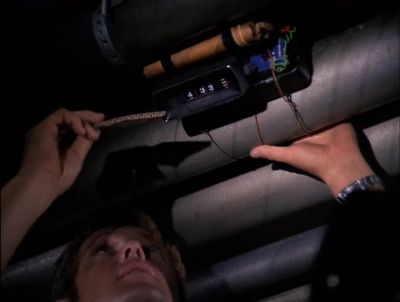 ALL RIGHT, CHE.
GOT THE CARDBOARD. - Hawaii Five-0