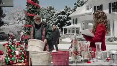 - All right.
[chuckles] - Christmas at Pemberley Manor