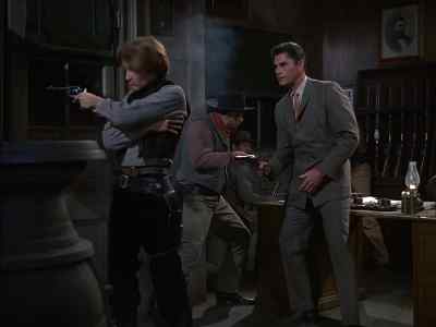 All right.! Drop it.! - The Time Tunnel